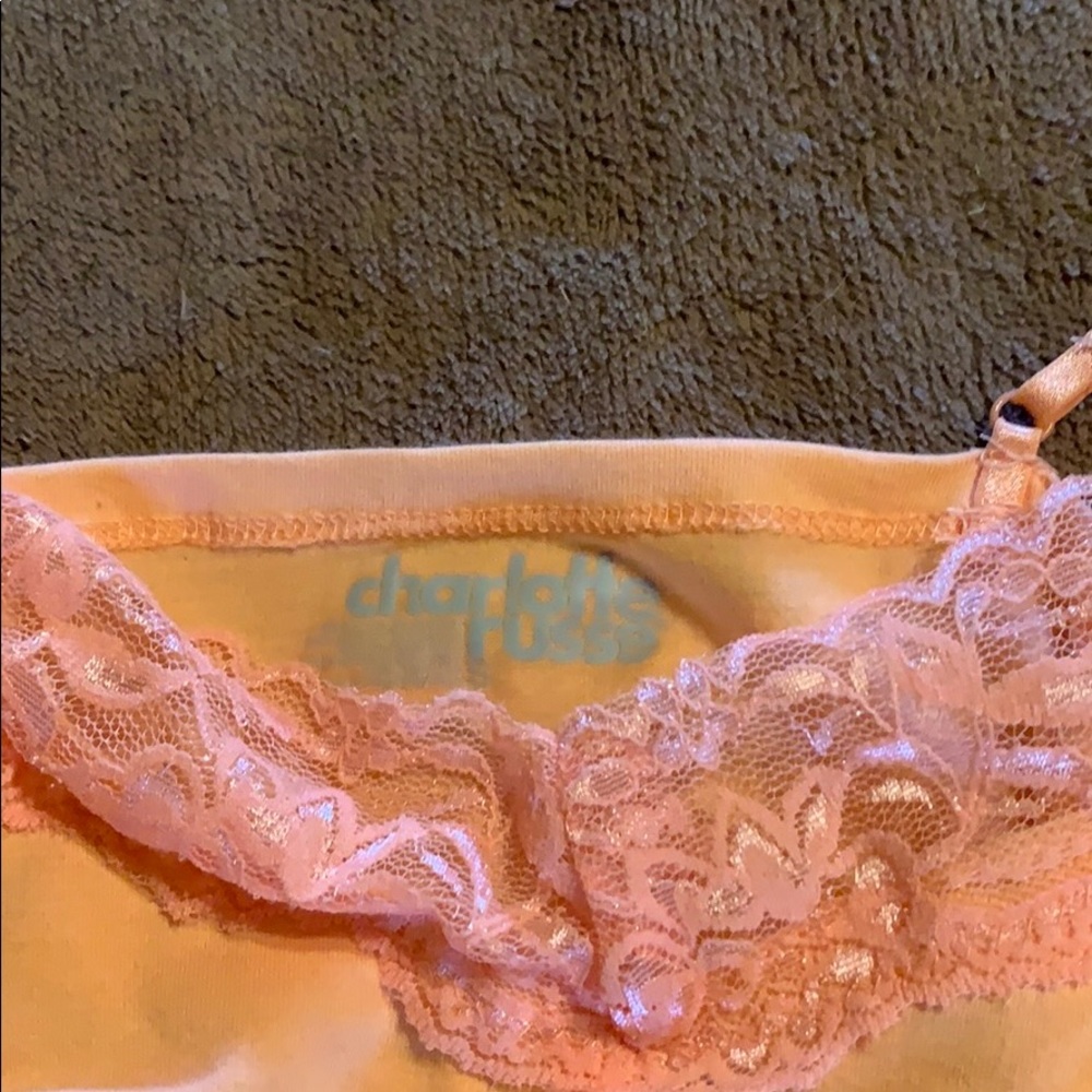Lace cami - Picture 2 of 2